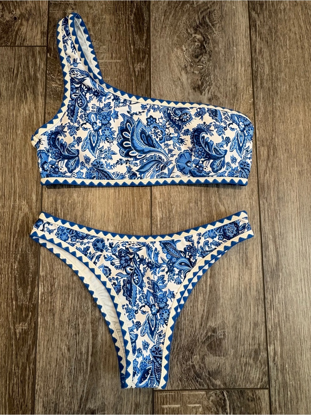 SHEIN Floral One Shoulder Bikini Set - Size Small